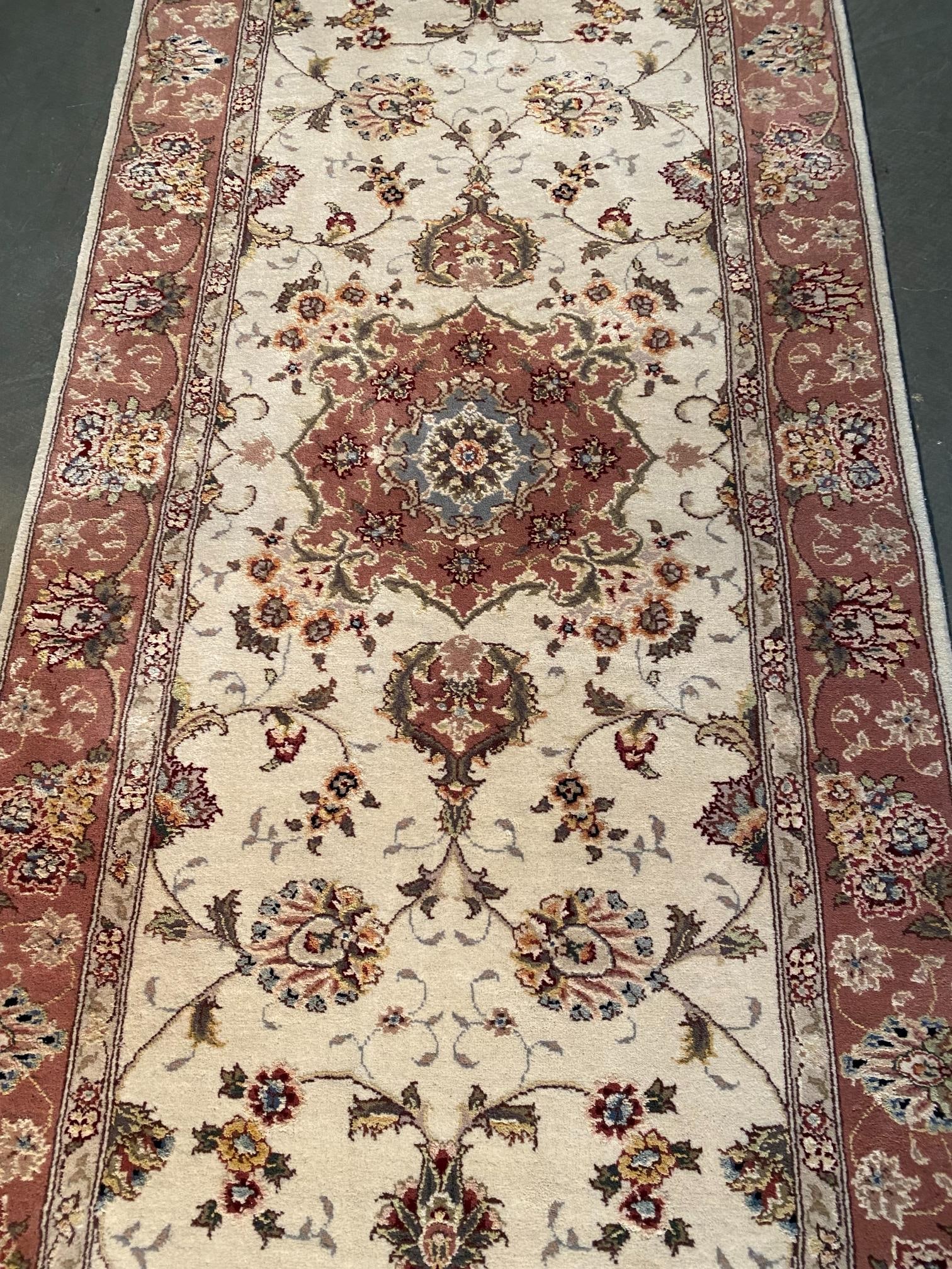 Exquisite Silk&Wool Runner 2.7x8.2 - 3