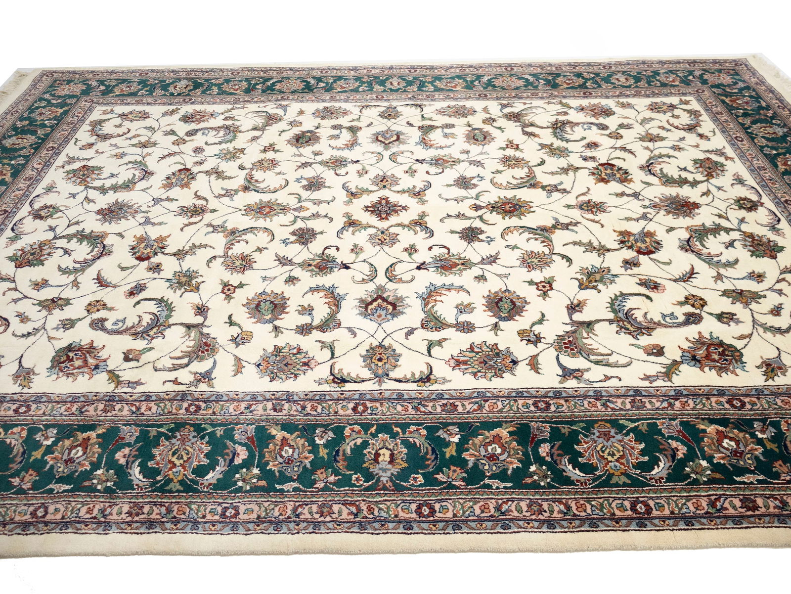 Cream Floral 9X12 Indo-Kashan Oriental Rug - 6