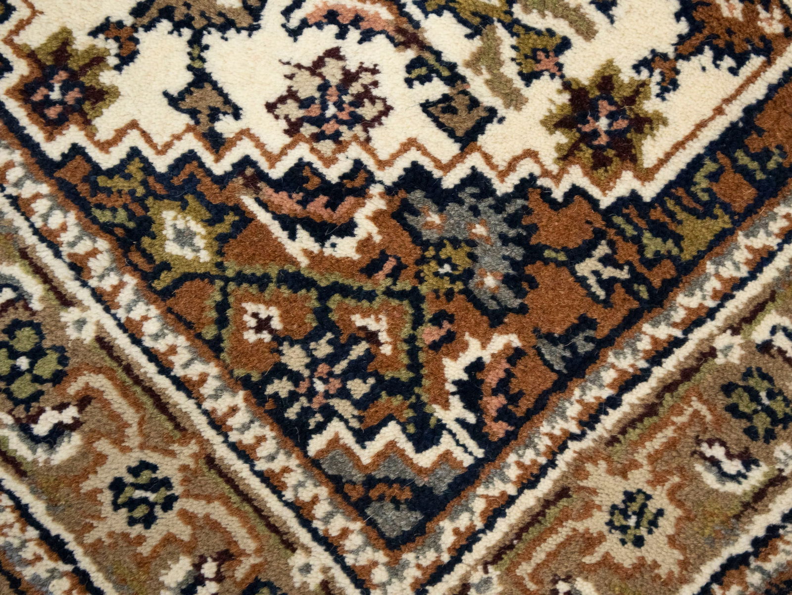 Cream Floral Tribal 3X5 Indo-Bidjar Oriental Rug - 11