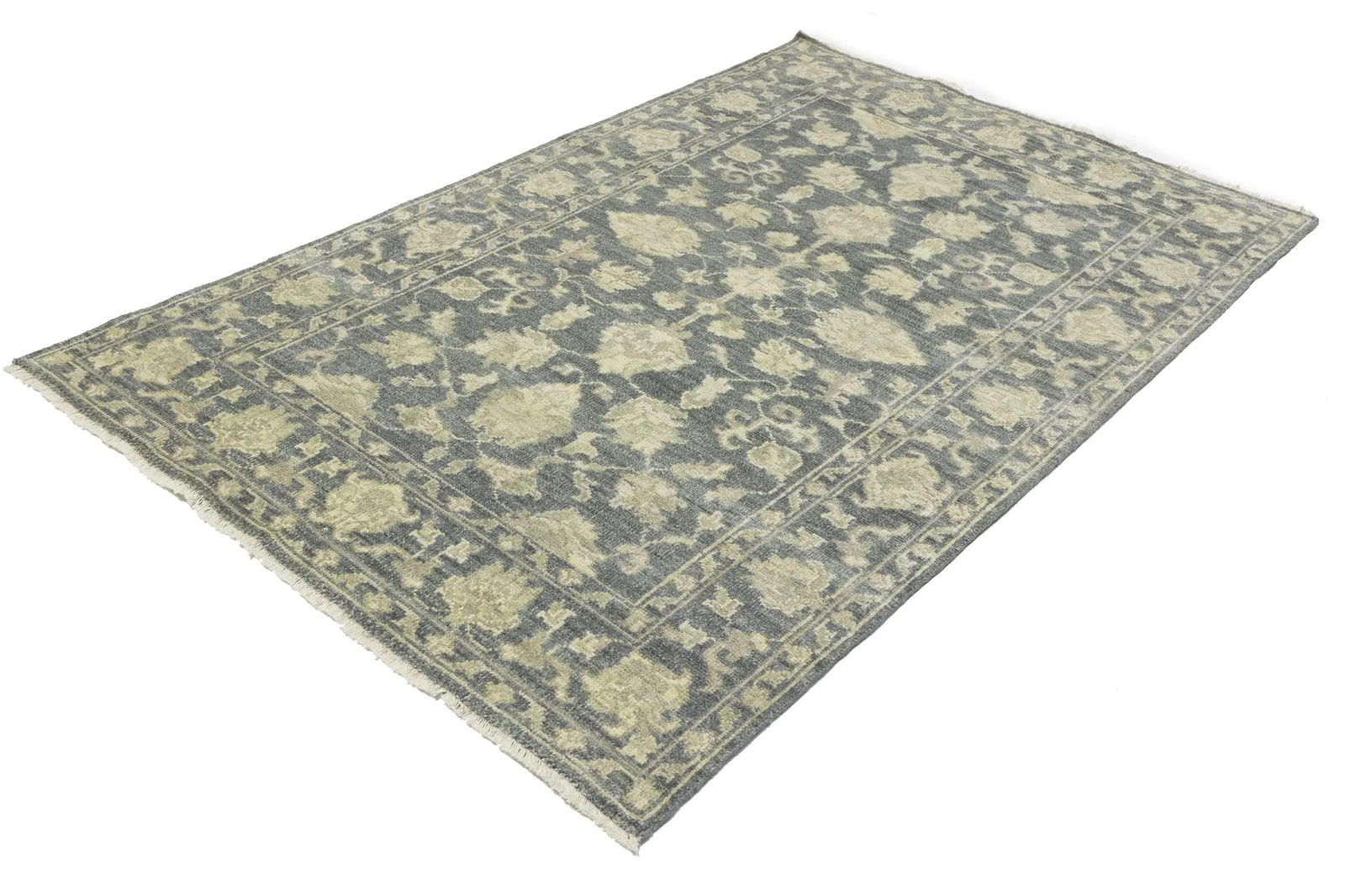 Muted Dark Slate Floral 5X8 Transitional Oriental Rug - 5