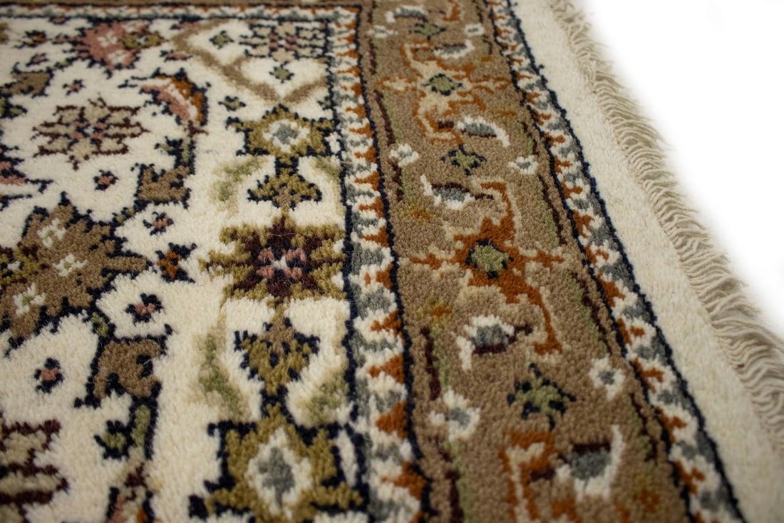 Cream Floral Tribal 2'5X4'7 Indo-Bidjar Oriental Rug - 8