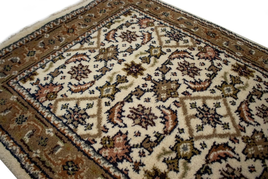 Cream Floral Tribal 2'5X4'7 Indo-Bidjar Oriental Rug - 9