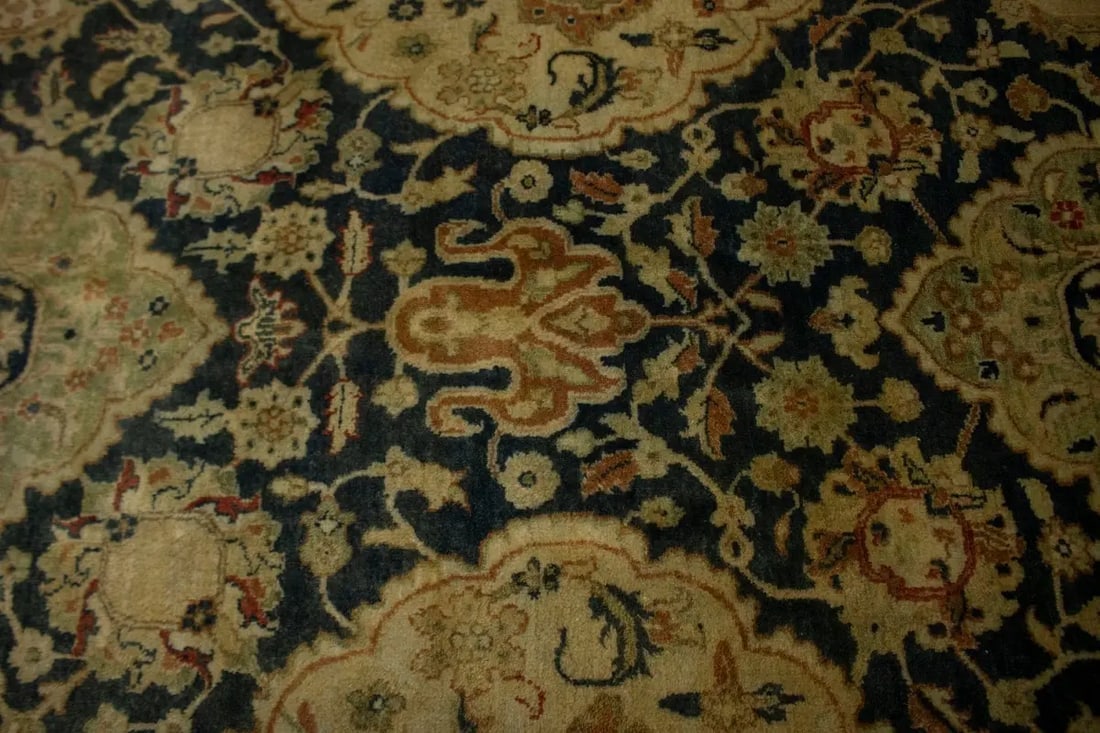 Charcoal Floral 7'8X9'5 Indo-Tabriz Oriental Rug - 10