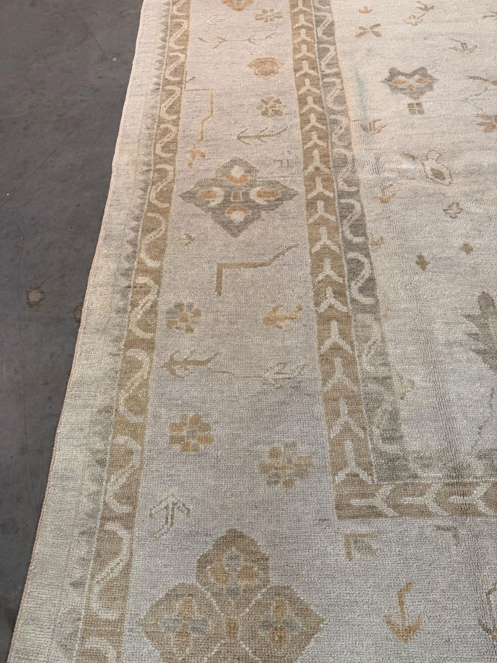 Exquisite Oushak Rug 8.7x11.2 - 6