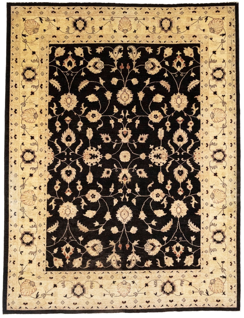 Black Floral Peshawar 9X12 Pakistan Oriental Rug: Title: Black Floral Peshawar 9X12 Pakistan Oriental Rug Description:Handmade 9X12 black oriental rug made with vegetable dyes (fine wool pile and cotton foundation), superior knot count, and appealing