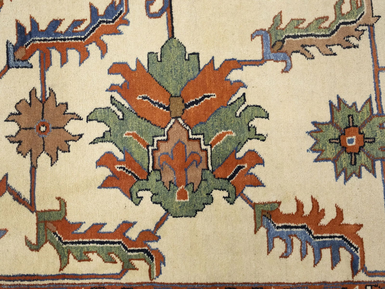 Cream Geometric Floral 7X17 Heriz Persian Rug - 11