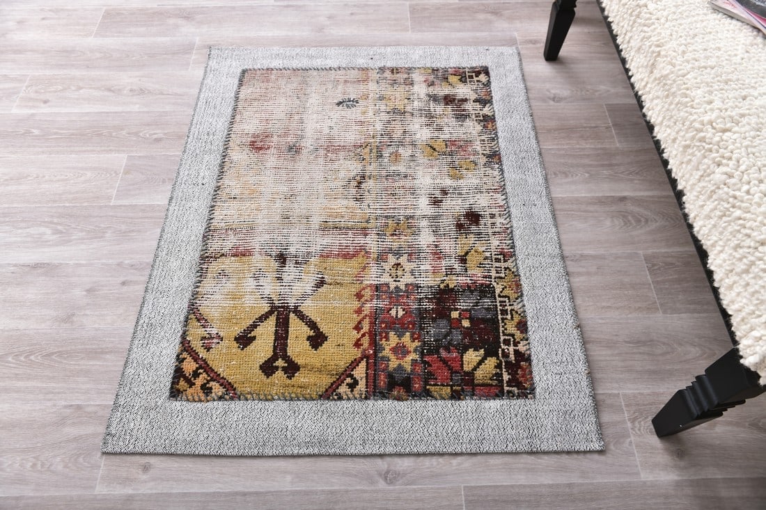 3'1'' x 3'11'' Turkish Flatweave Kilim Rug - 241706 - 3