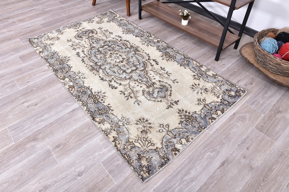 3'8'' x 6'7'' Turkish Rug - 240320 - 2