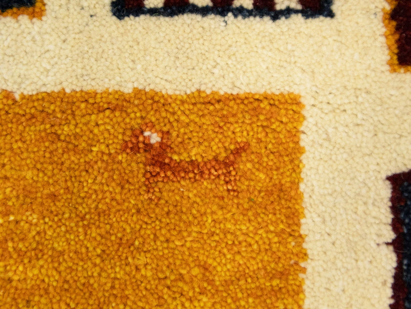 Golden Yellow Bordered 4X6 Indo-Gabbeh Oriental Rug - 10