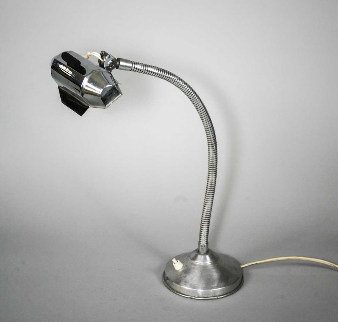 FRENCH ART DECO MODERNIST DESK LAMP PIROUETT 2: Title: FRENCH ART DECO MODERNIST DESK LAMP PIROUETT 2 Description: French modernist desk lamp made in the 1930's by PIROUET, a lamp making company from France which created a line of practical and