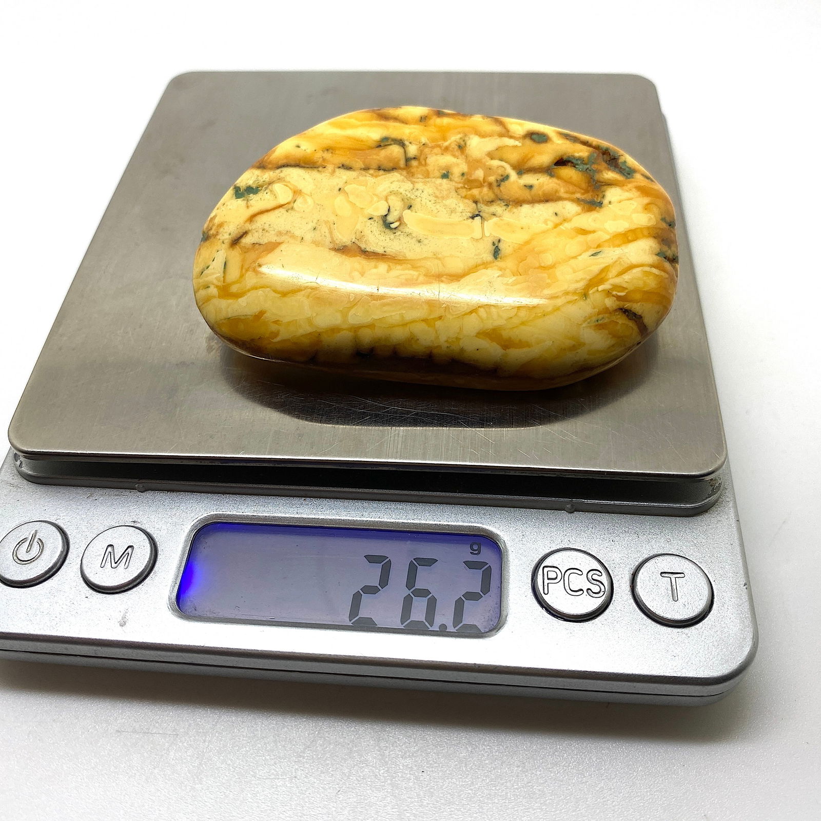 Alluring Vintage Amber Brooch - 6