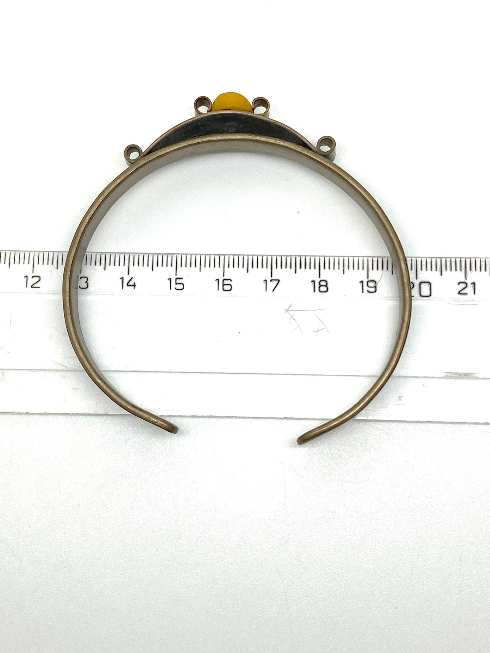 Impressive Vintage Amber Bangle Bracelet - 3
