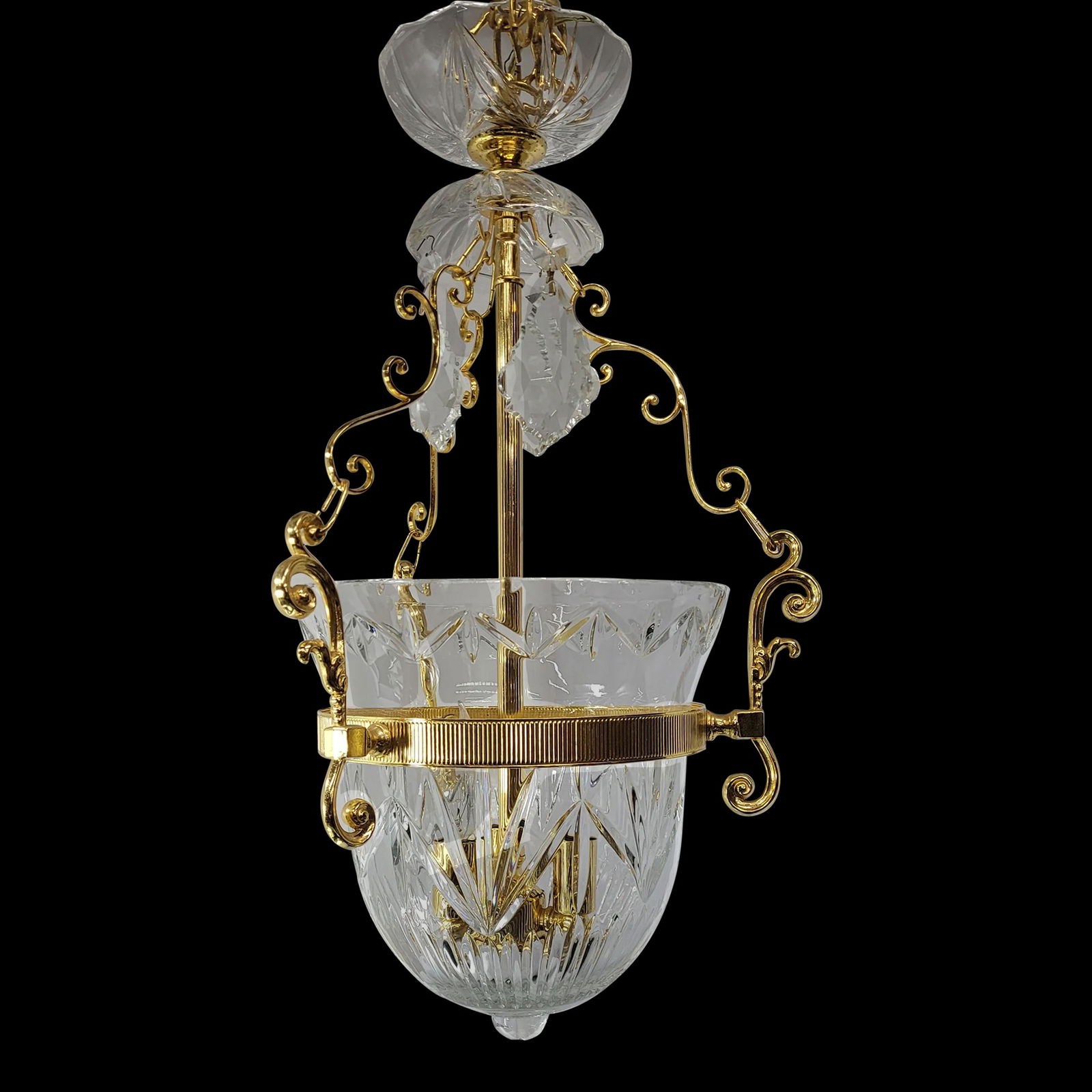 1990s Vintage Brass Chandelier Crystal Bell Jar Bowl Pendant Hanging Foyer Light Prisms Gold: Vintage Neoclassical Bronze and Crystal Bowl Hanging Foyer light Chandelier Prisms gold gilt Antique French The rod is adjustable so … Read more Vintage Neoclassical Bronze and Crystal Bowl Hang