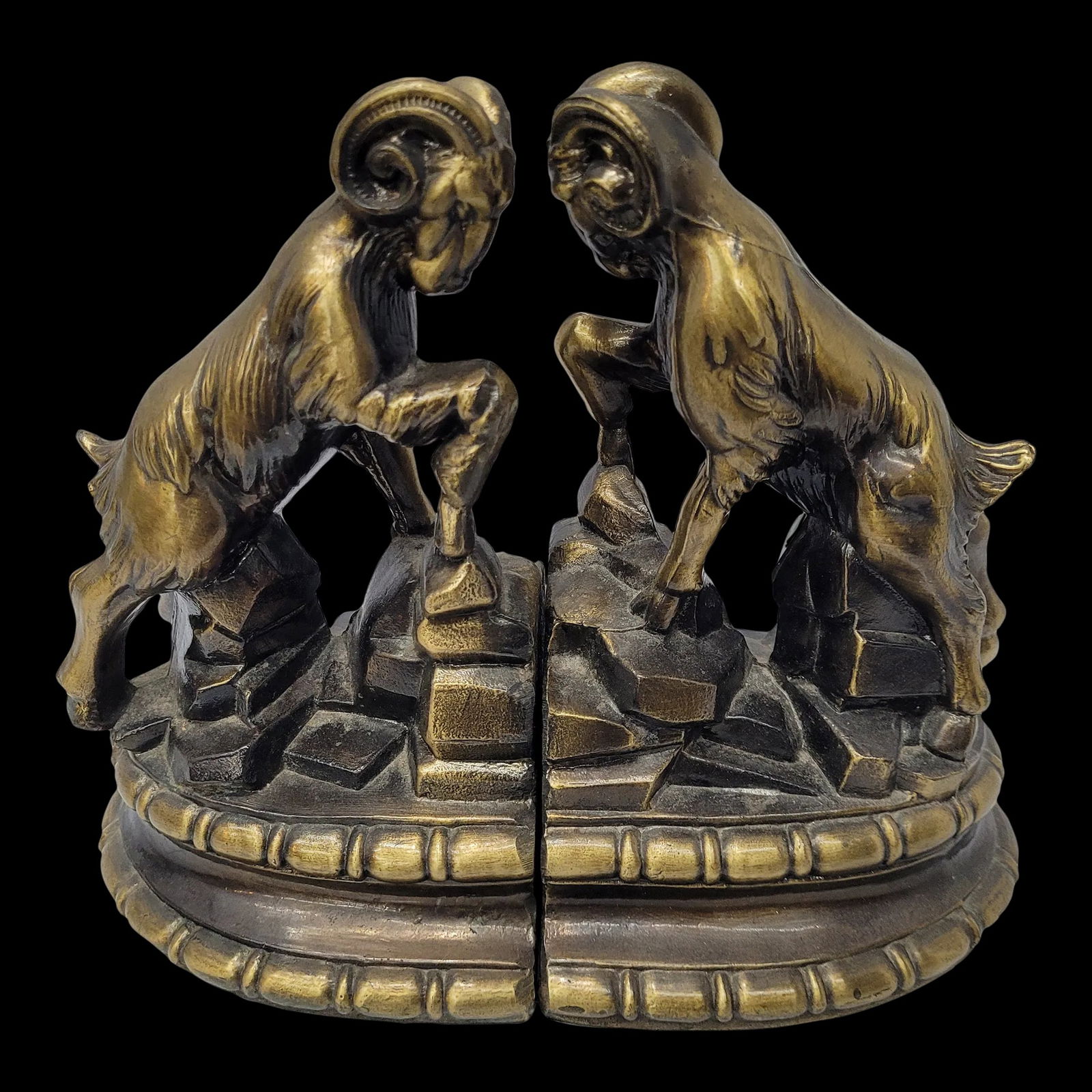 Vintage Brass Ram Big Horn Aries Mountain Goat Bookends- a Pair: Vintage Brass Big Horn Ram Bookends Book Holders Bookshelf Decor A Cast metal or brass Perfect for the office, living … Read more Vintage Brass Big Horn Ram Bookends Book Holders Bookshelf Decor