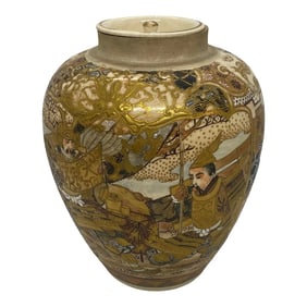 Early 20th Century Meiji Period-Style Satsuma Earthenware Urn With Lid and Warriors, Businessmen, an