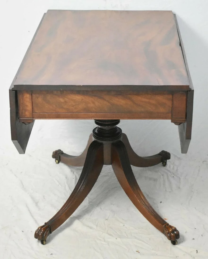 Federal Period Mahogany Drop Leaf Carved Table New York Att. to Duncan Phyfe - 2