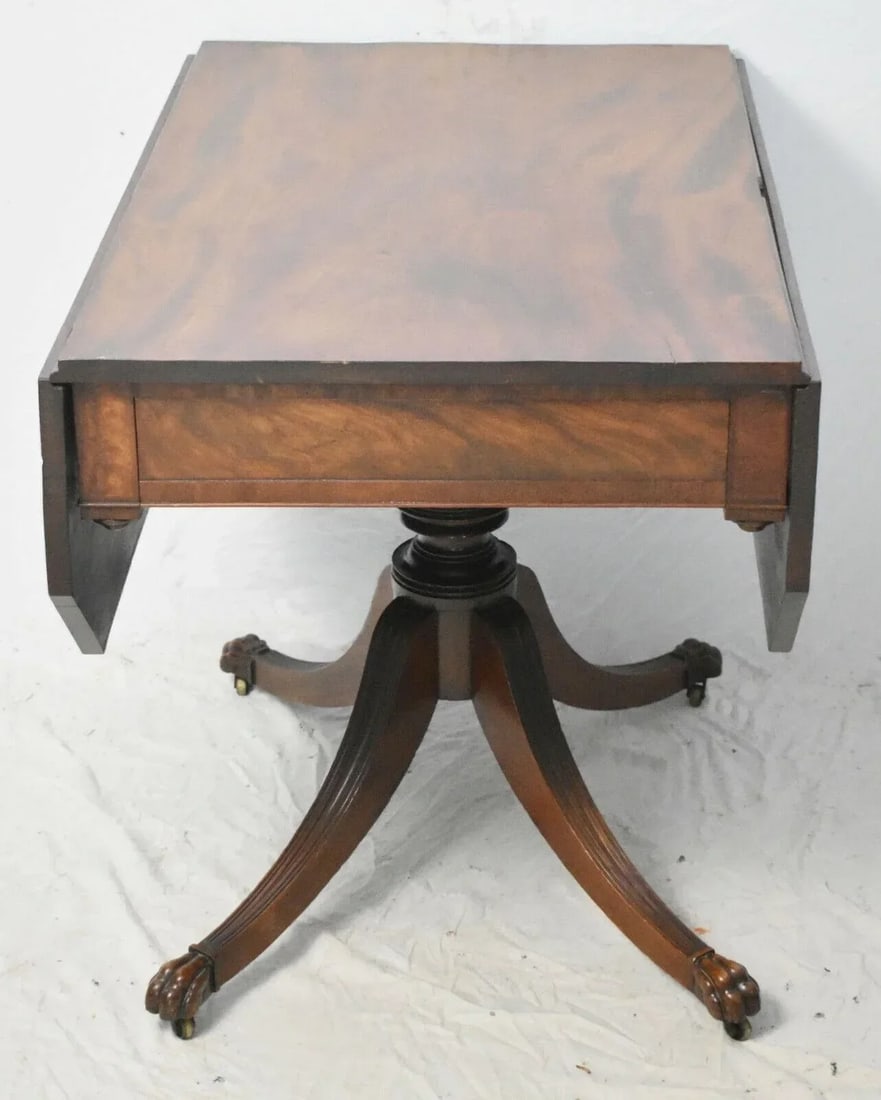 Federal Period Mahogany Drop Leaf Carved Table New York Att. to Duncan Phyfe - 9