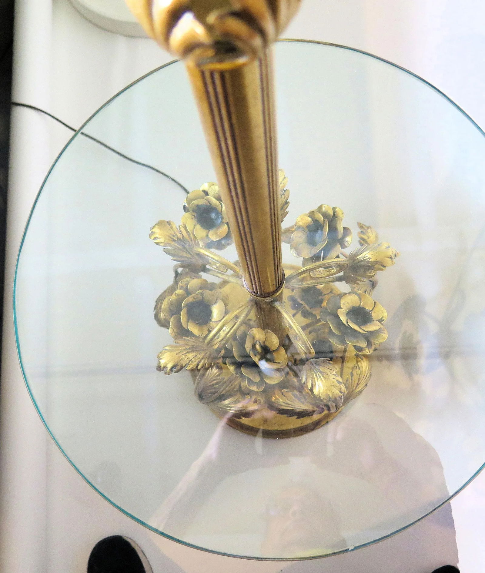 1970s Hollywood Regency Italian Tole Gold Leaf Floor Lamp - 2