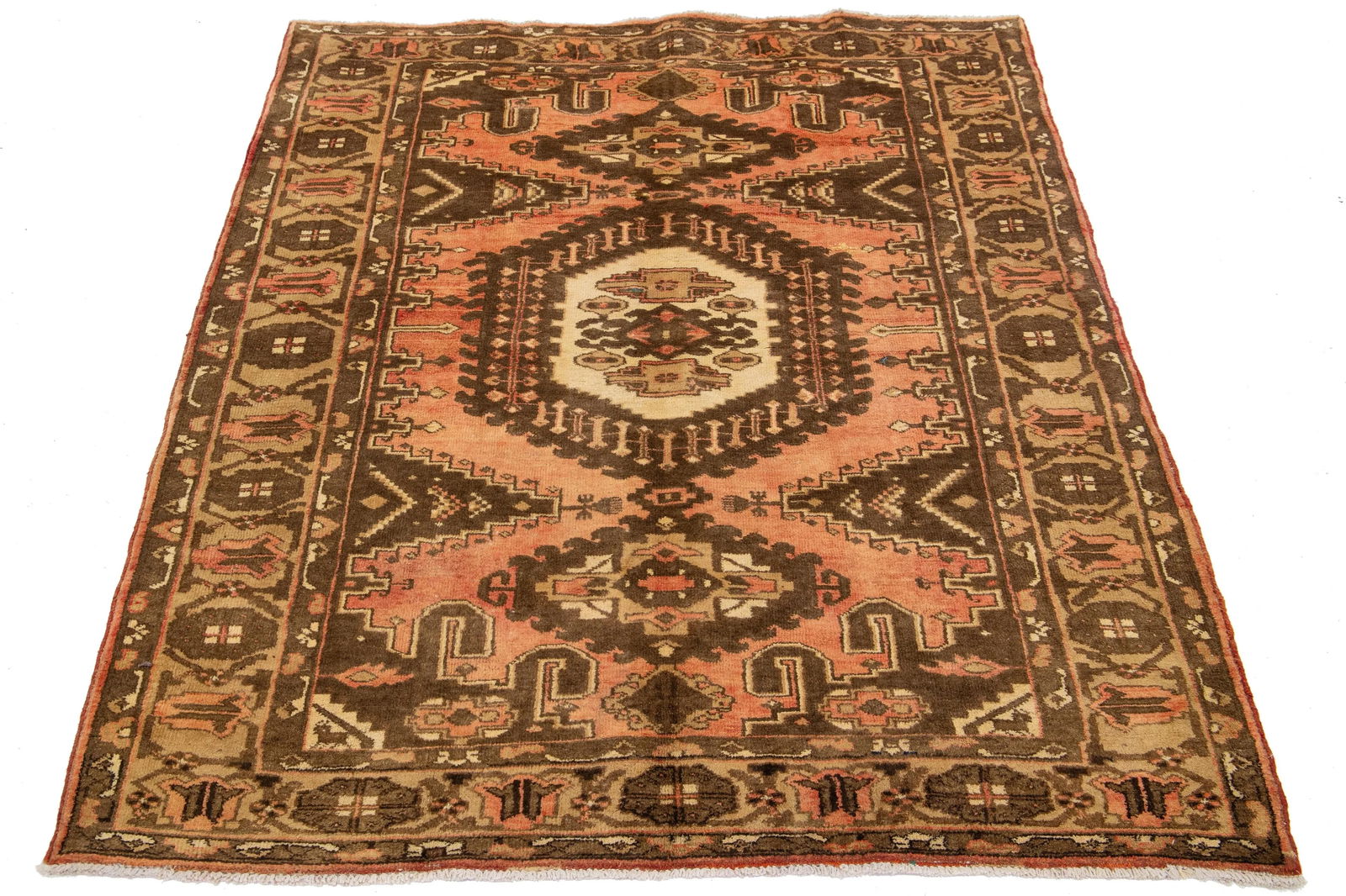 1960s Hanmadan Wool Rug With Medallion Motif in Peach Color - 2