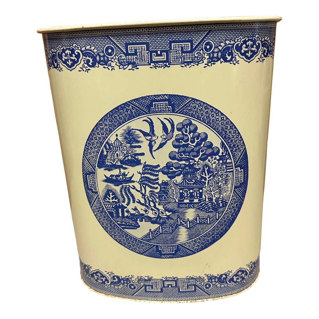 Vintage Oval Plus Willow Chinoiserie Tile Waste Basket: A vintage oval Blue Willow pattern chinoiserie blue and white tole waste basket Condition: Alterations: Original Condition Unaltered Imperfections: Some Imperfections Condition Notes: Minor wear to