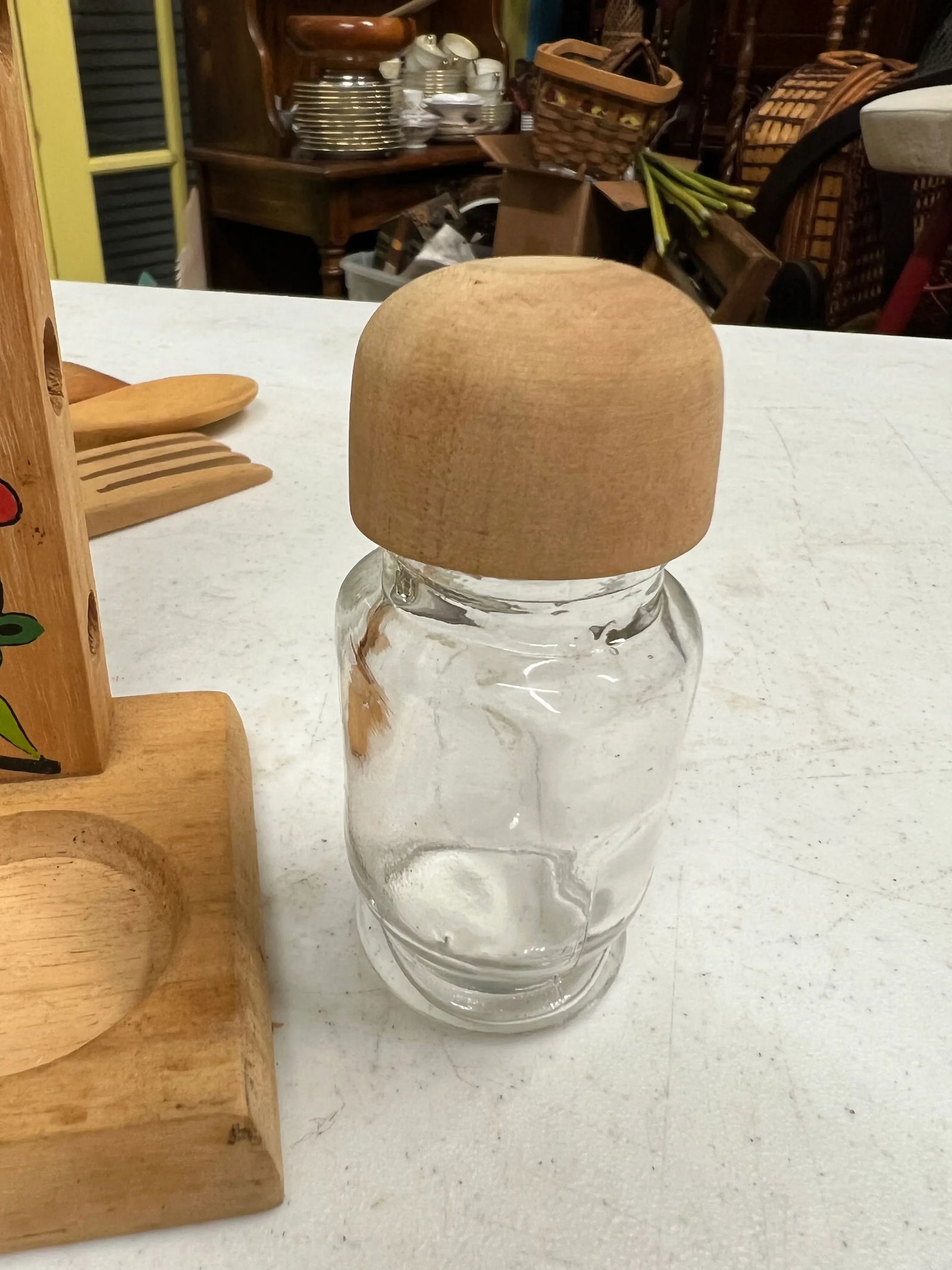 Mid Century Wooden Spoon Holder with Salt & Pepper Set -8 Pieces - 8