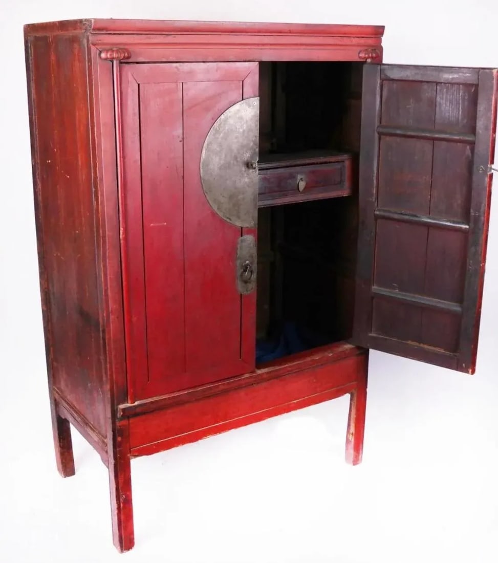 Mid 19th Century Antique Chinese Red Armoire Cabinet - 2