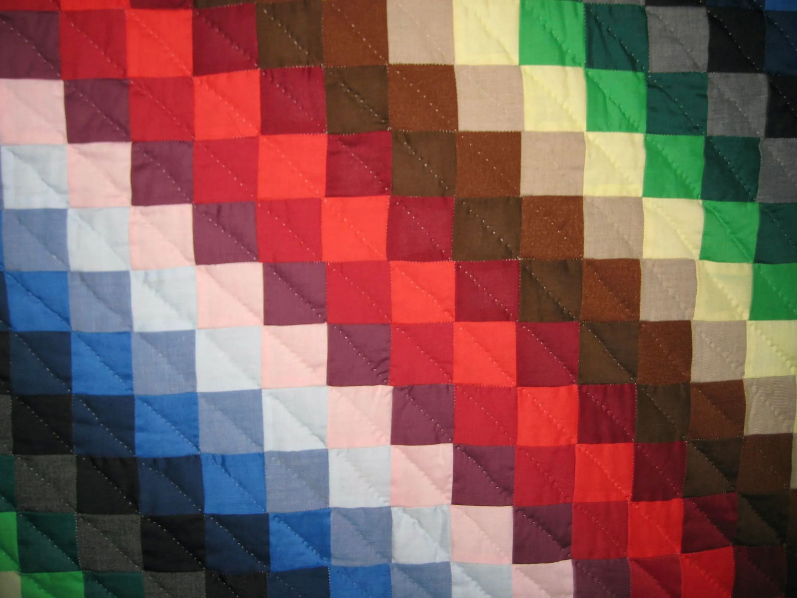 American Mid Century Modern Amish Diamond Design Quilt - 4