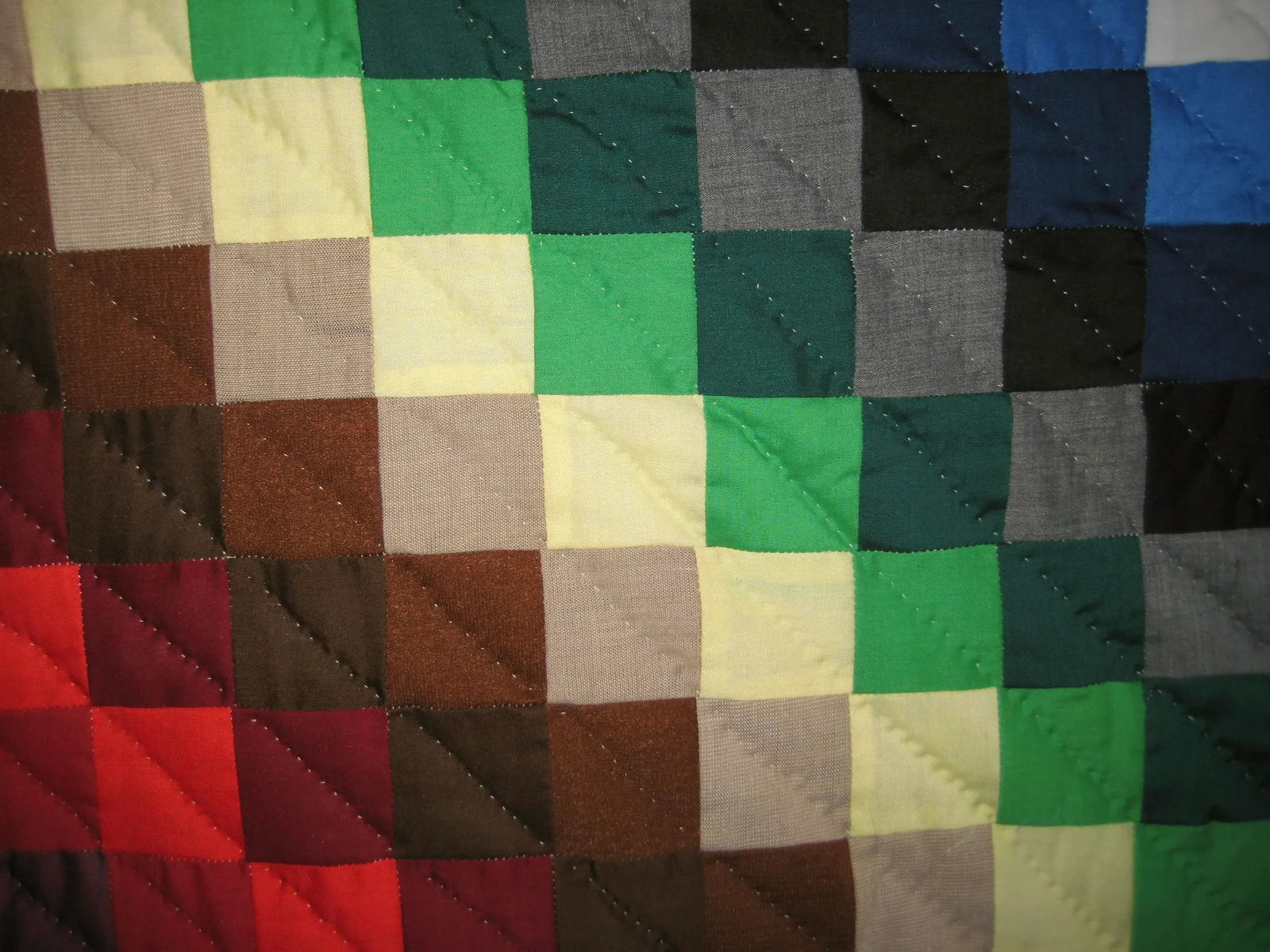 American Mid Century Modern Amish Diamond Design Quilt - 8