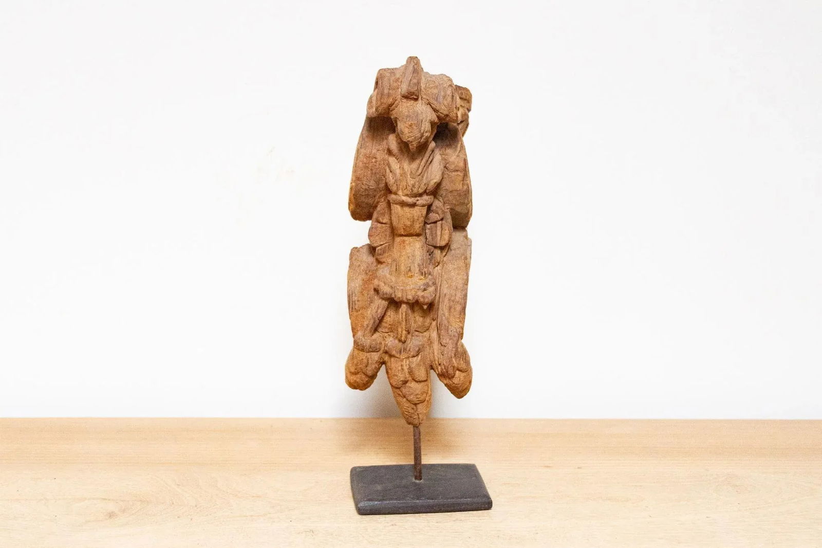 1700's Carved Peacock Corbel - 3