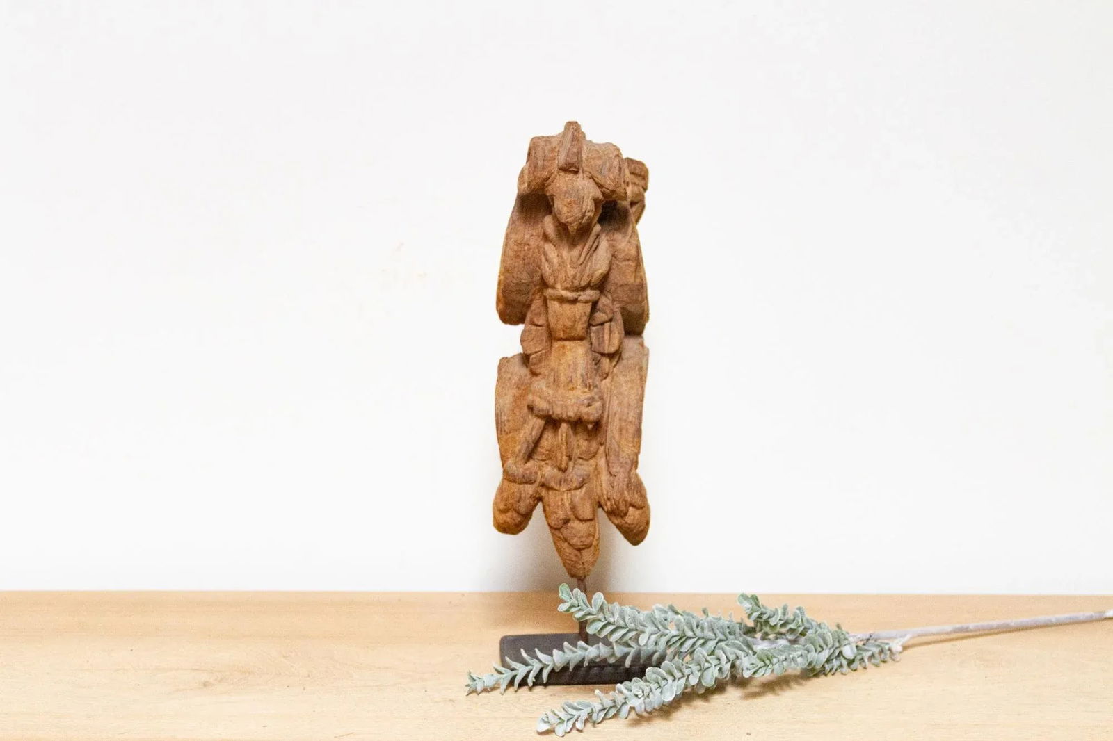 1700's Carved Peacock Corbel - 7