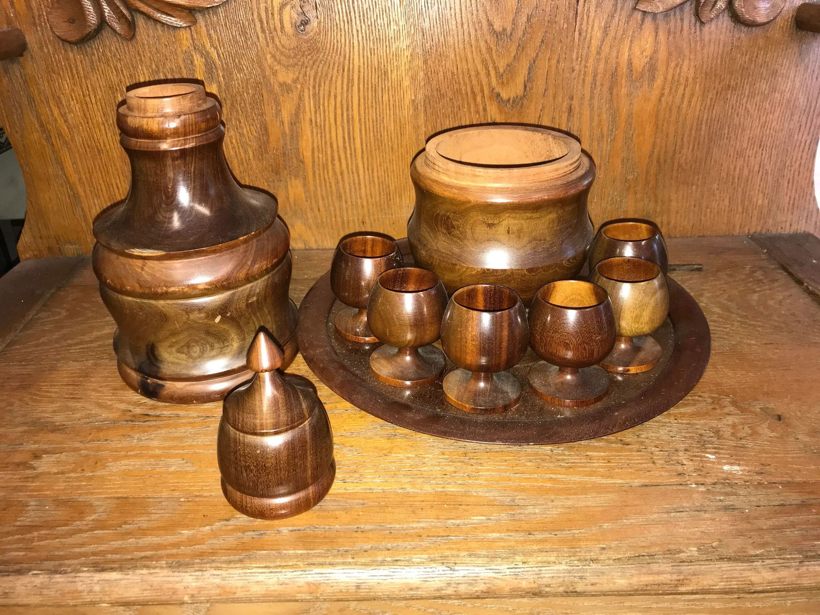 1960s Wood Decanter & Glasses Set- 8 Pieces - 4