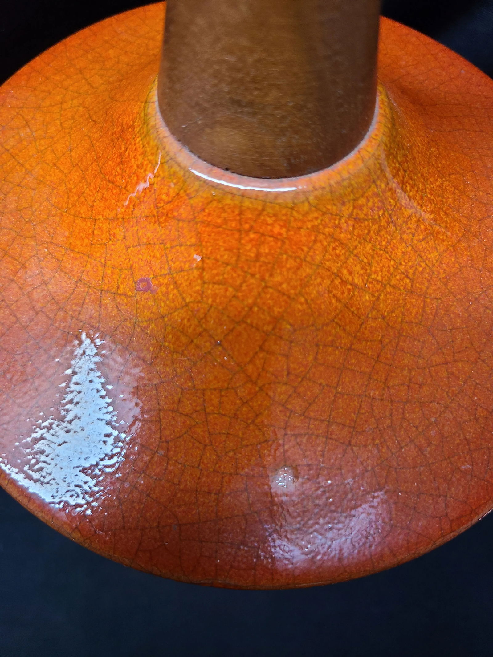 Mid-Century Modern Orange Pottery Lamp Pair - 4