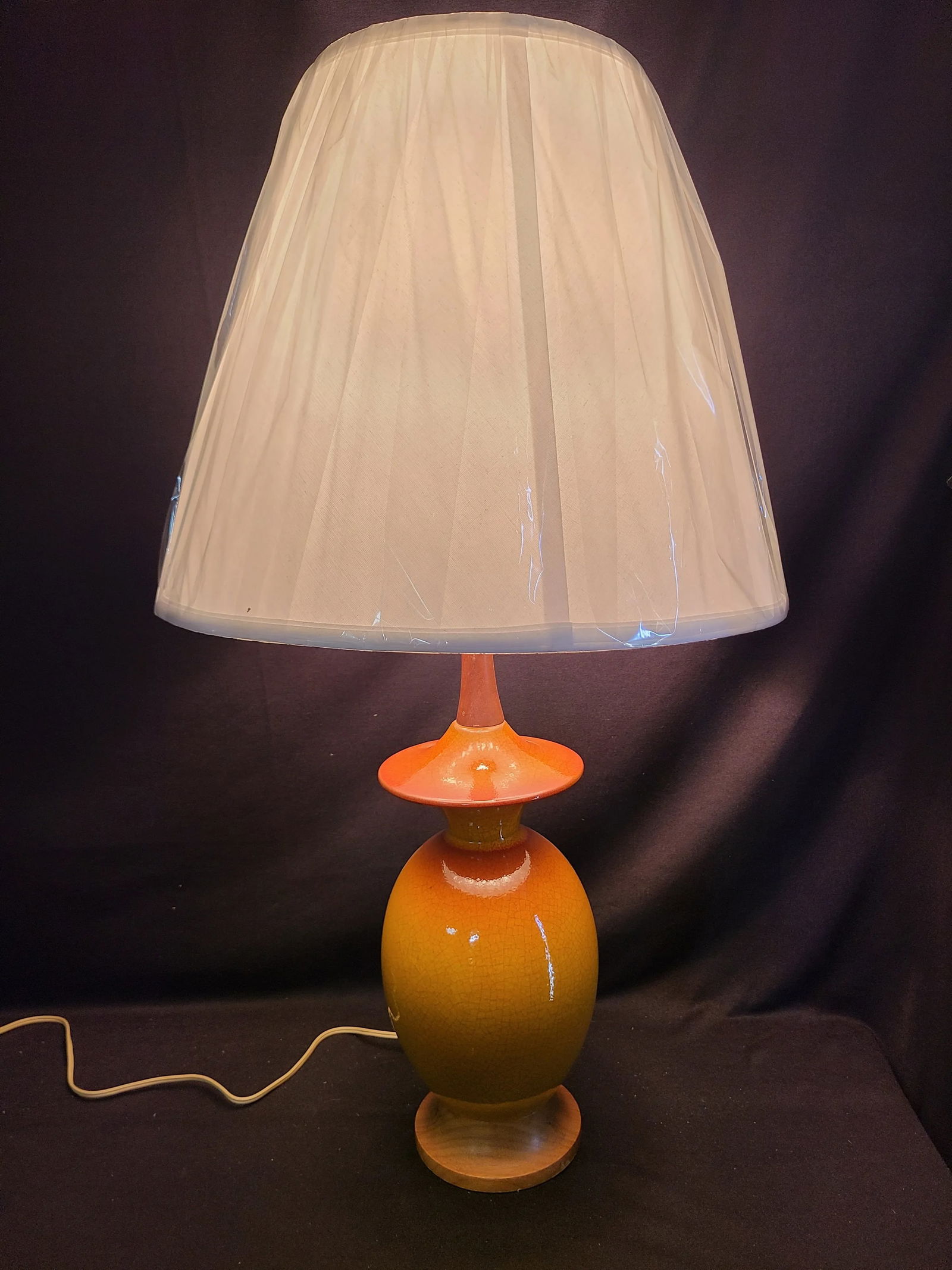 Mid-Century Modern Orange Pottery Lamp Pair - 5