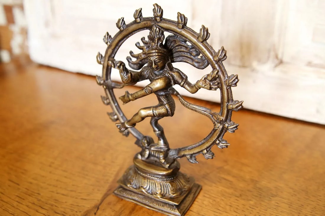 Small Brass Nataraja Statue - 3