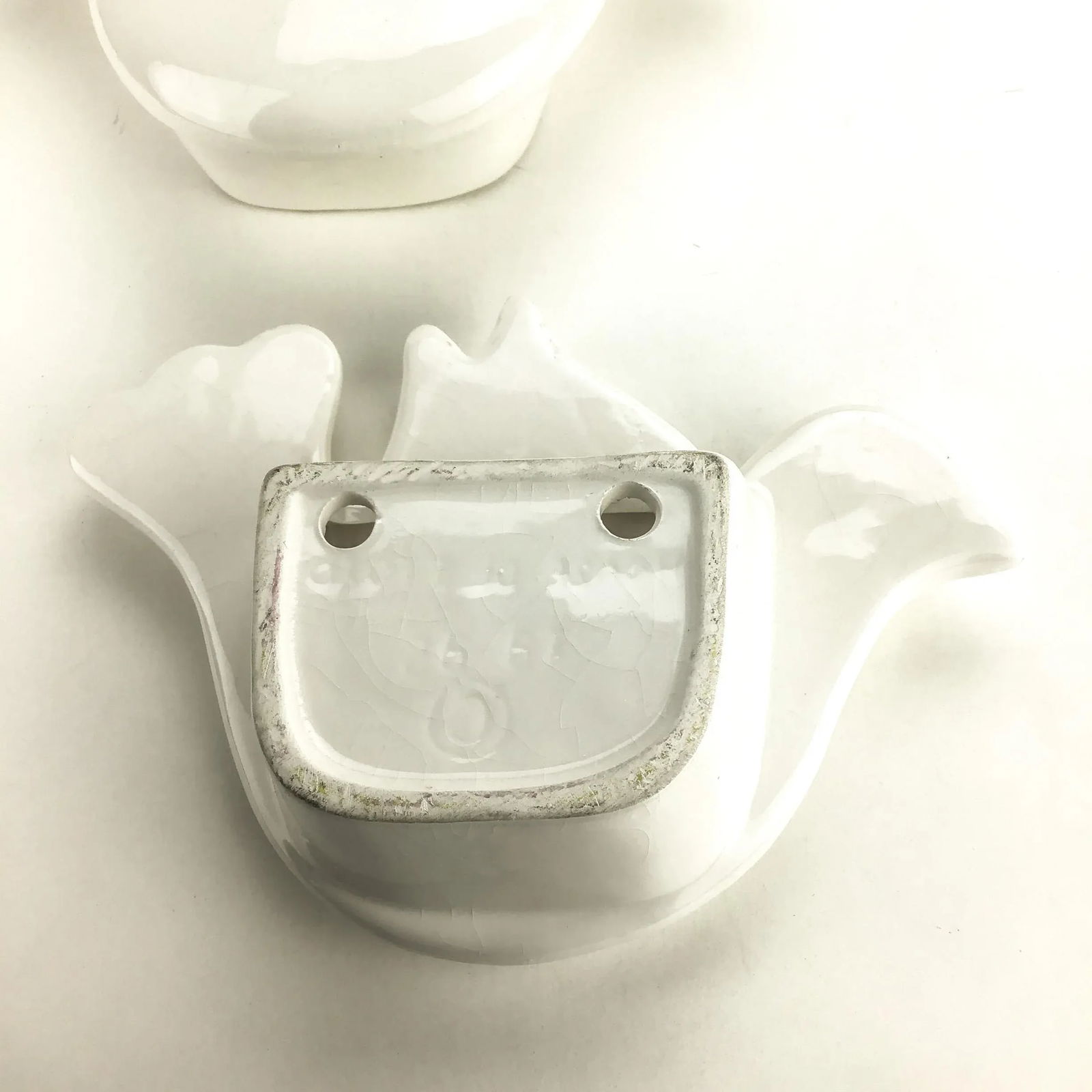 White Ceramic Vintage Wall Dove Planters a Pair - 3