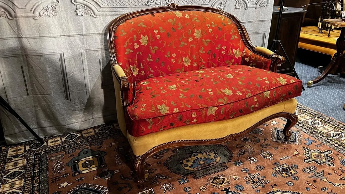 1990s Custom-Made Vintage French Suede and Fabric Carved Settee - 3