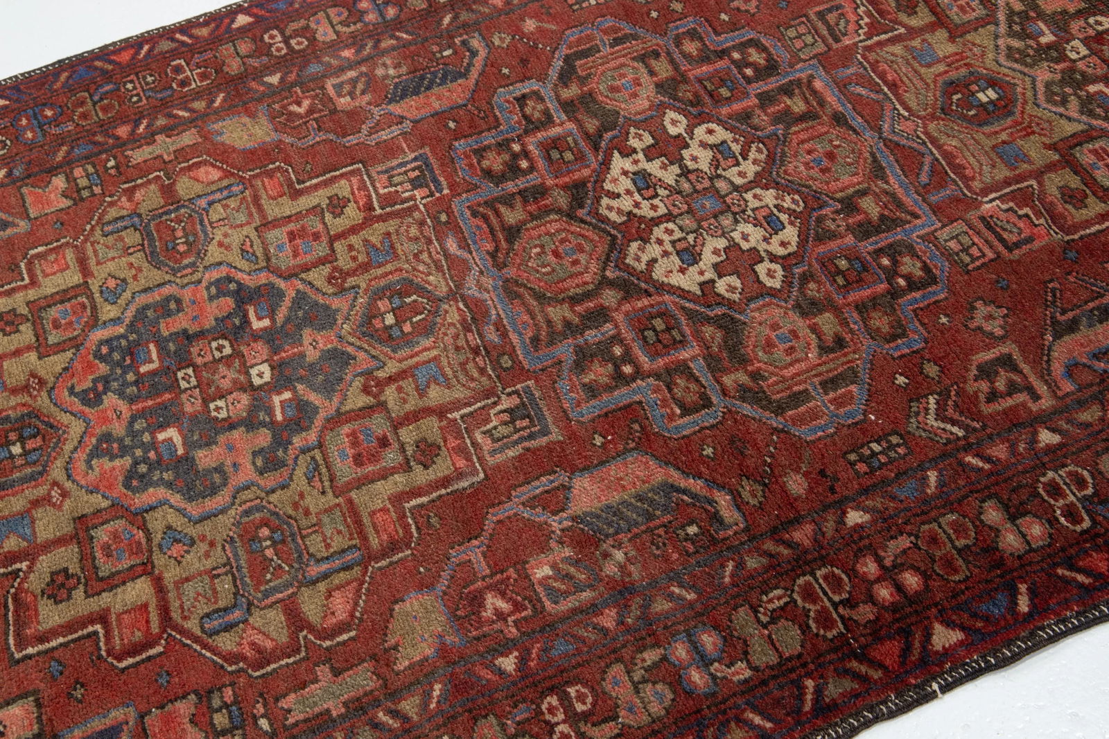 Red Persian Heriz Wool Runner With Medallion Motif - 3
