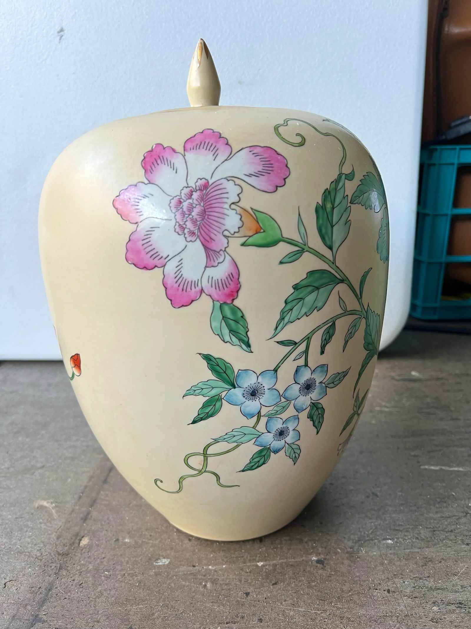 Vintage Chinoiserie Floral Ginger Jar With Lid - 3