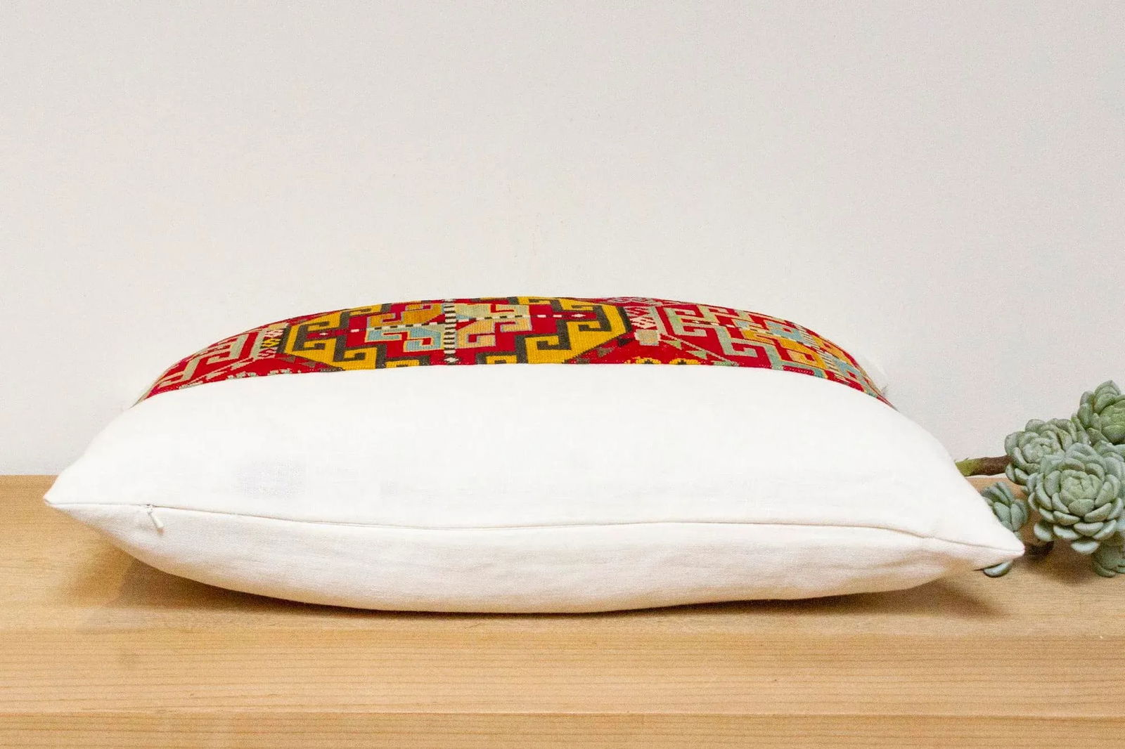 Kiala Antique Lakai Tribe Linen Pillow - 4