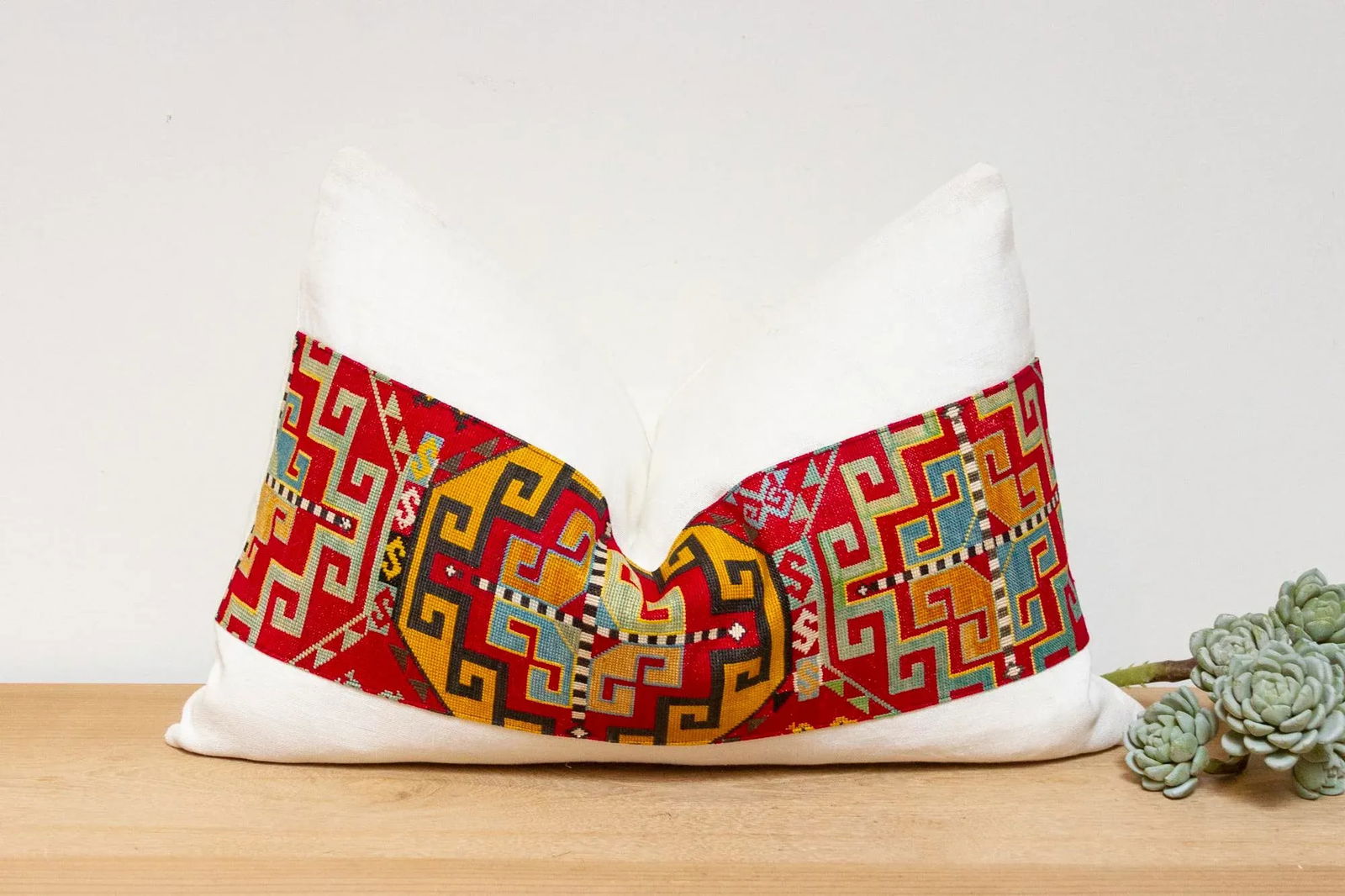 Kiala Antique Lakai Tribe Linen Pillow - 6