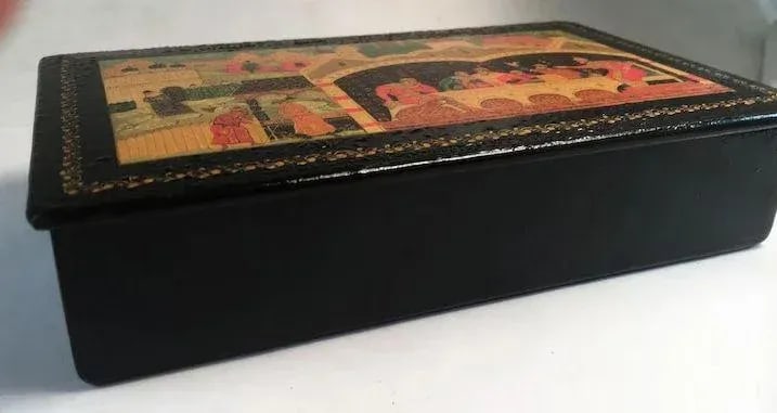 1972 Mstera Lacquer Papier Mache Box - 6