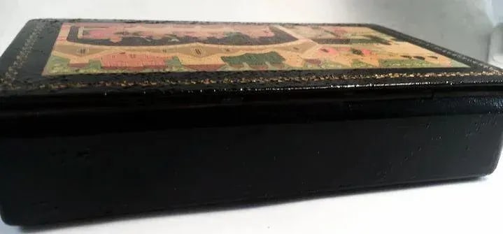 1972 Mstera Lacquer Papier Mache Box - 7