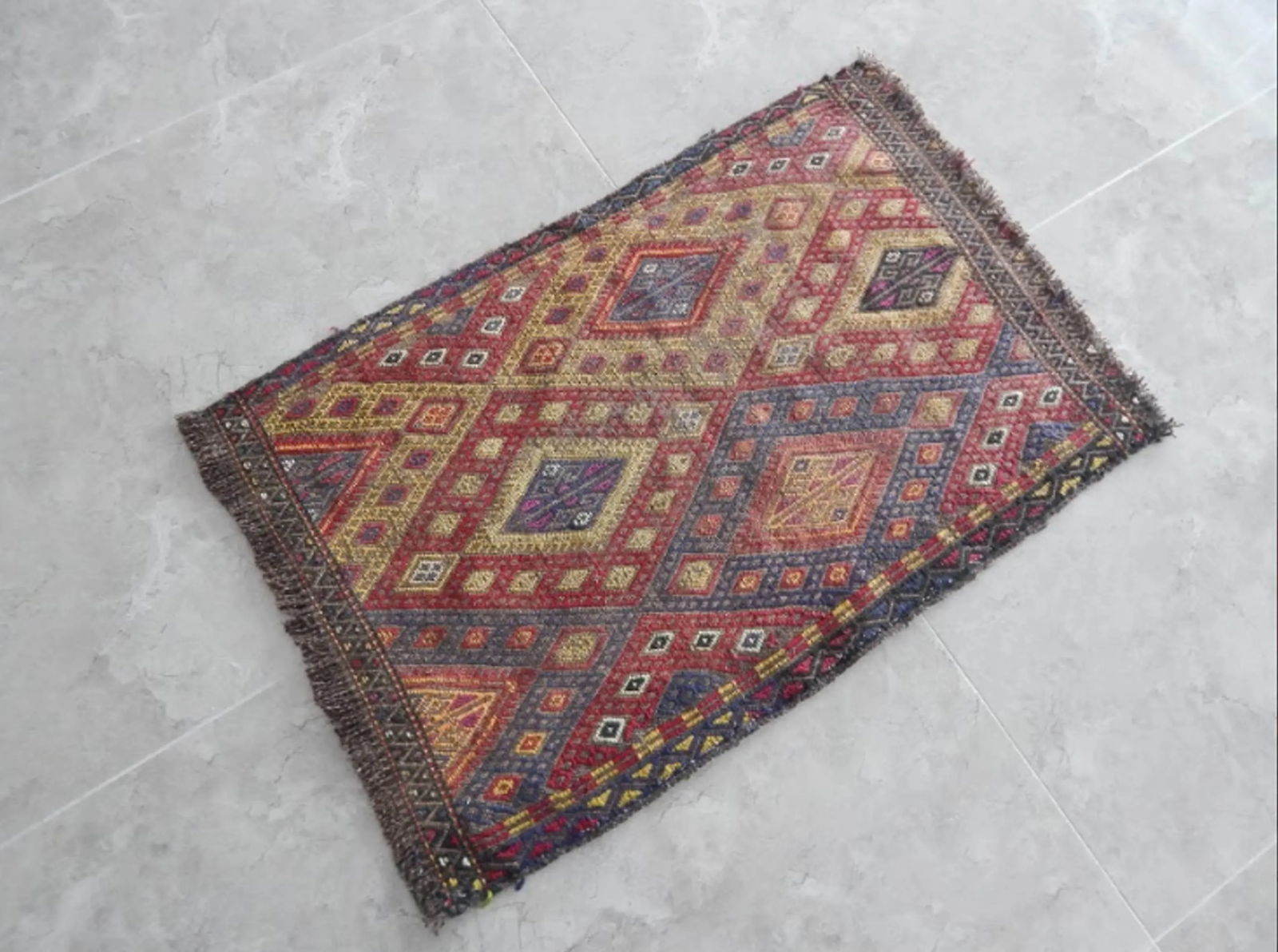 Small Turkish Cicim Rug With Geometrical Design 1"²8"³ × 2"²8"³ - 2