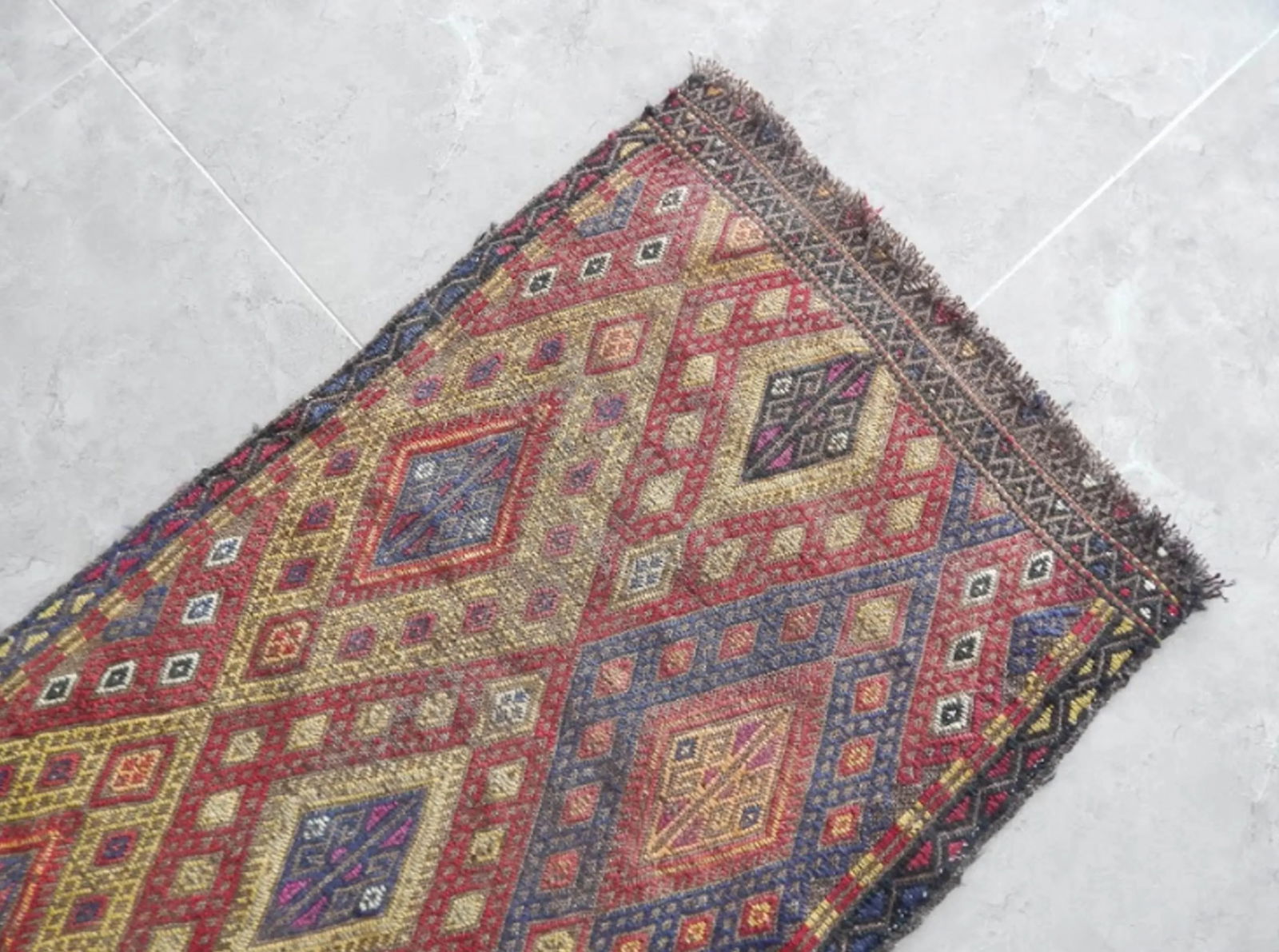 Small Turkish Cicim Rug With Geometrical Design 1"²8"³ × 2"²8"³ - 5