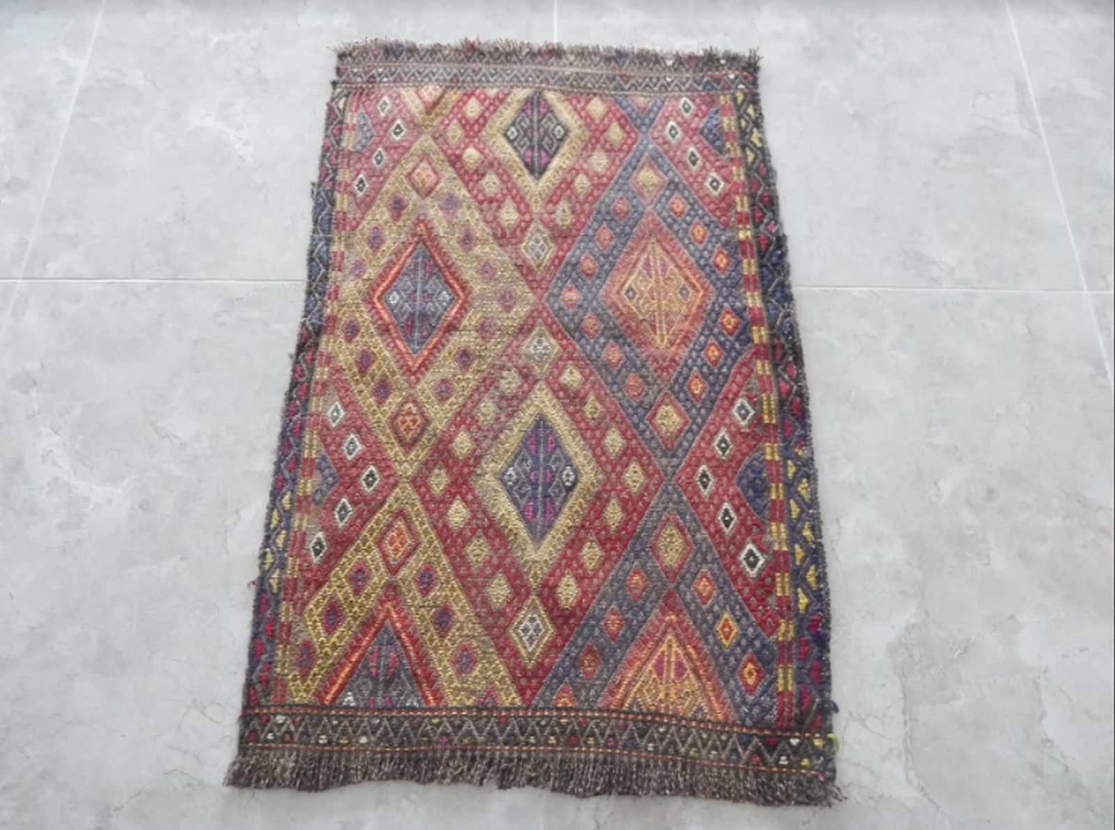 Small Turkish Cicim Rug With Geometrical Design 1"²8"³ × 2"²8"³ - 8