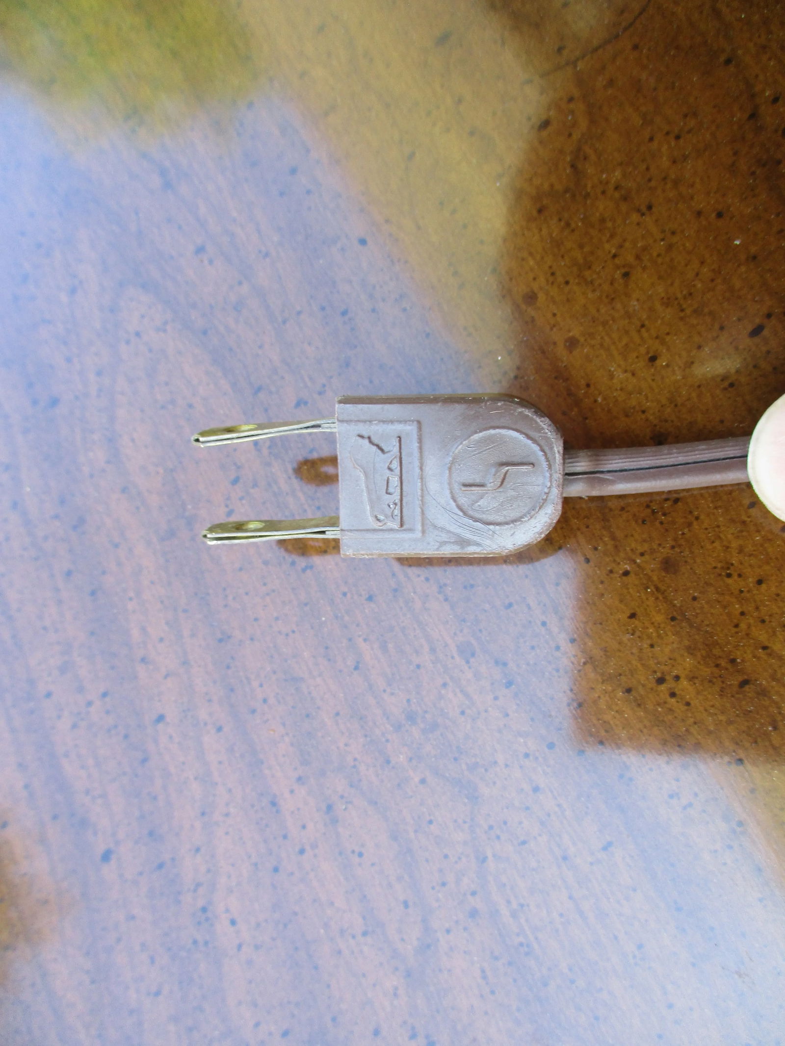 Mid-Century Modern Green and White Swag Lamp - 8