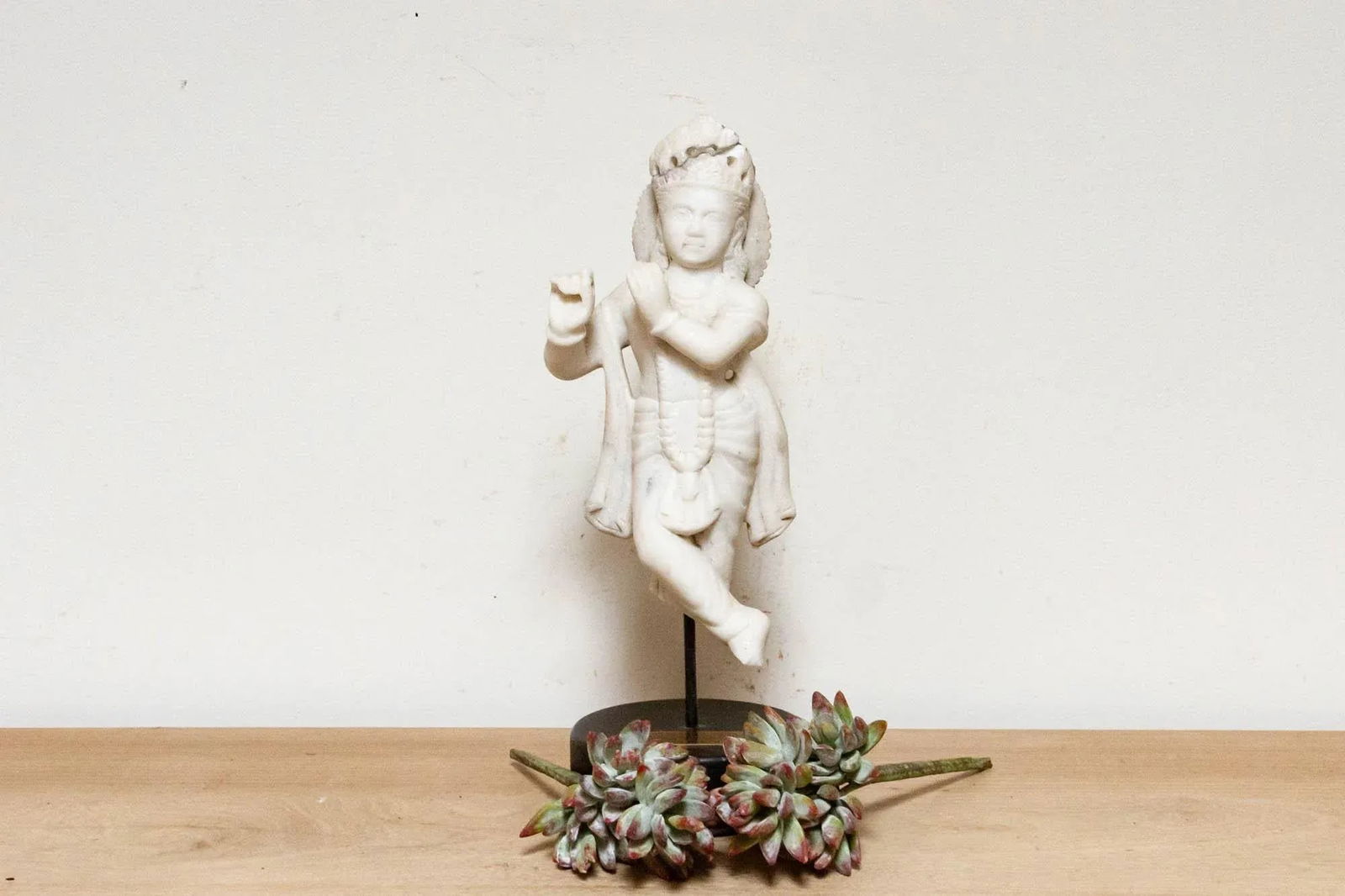 19th Century Exquisite Marble Krishna Statue - 9