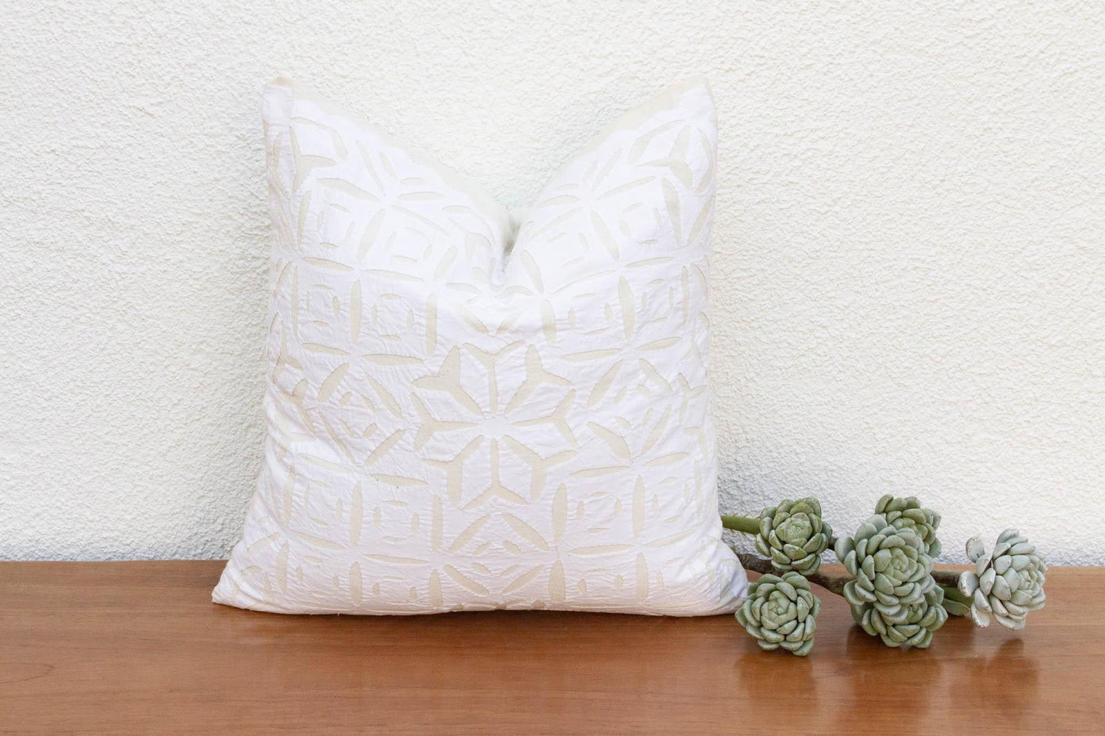 Mou Applique Pillow Cover - 2