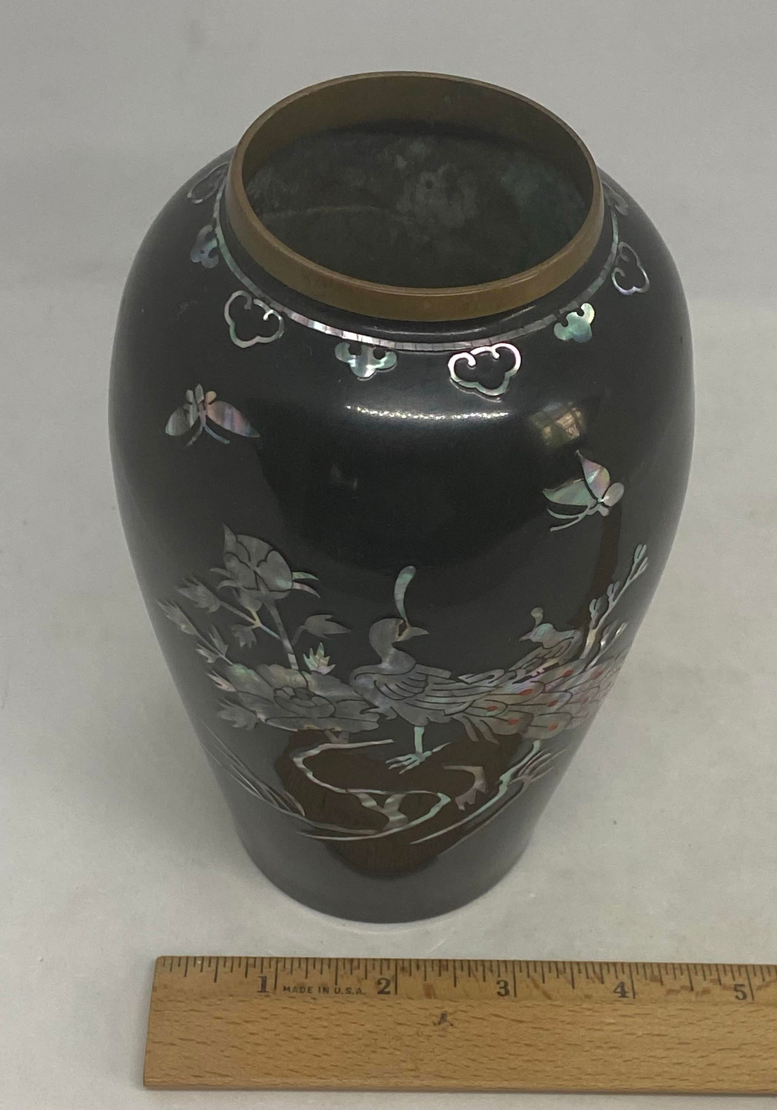 1970's Peacock Design Black Vase Mother of Pearl Abalone Mosaic Enamel Over Brass - 11