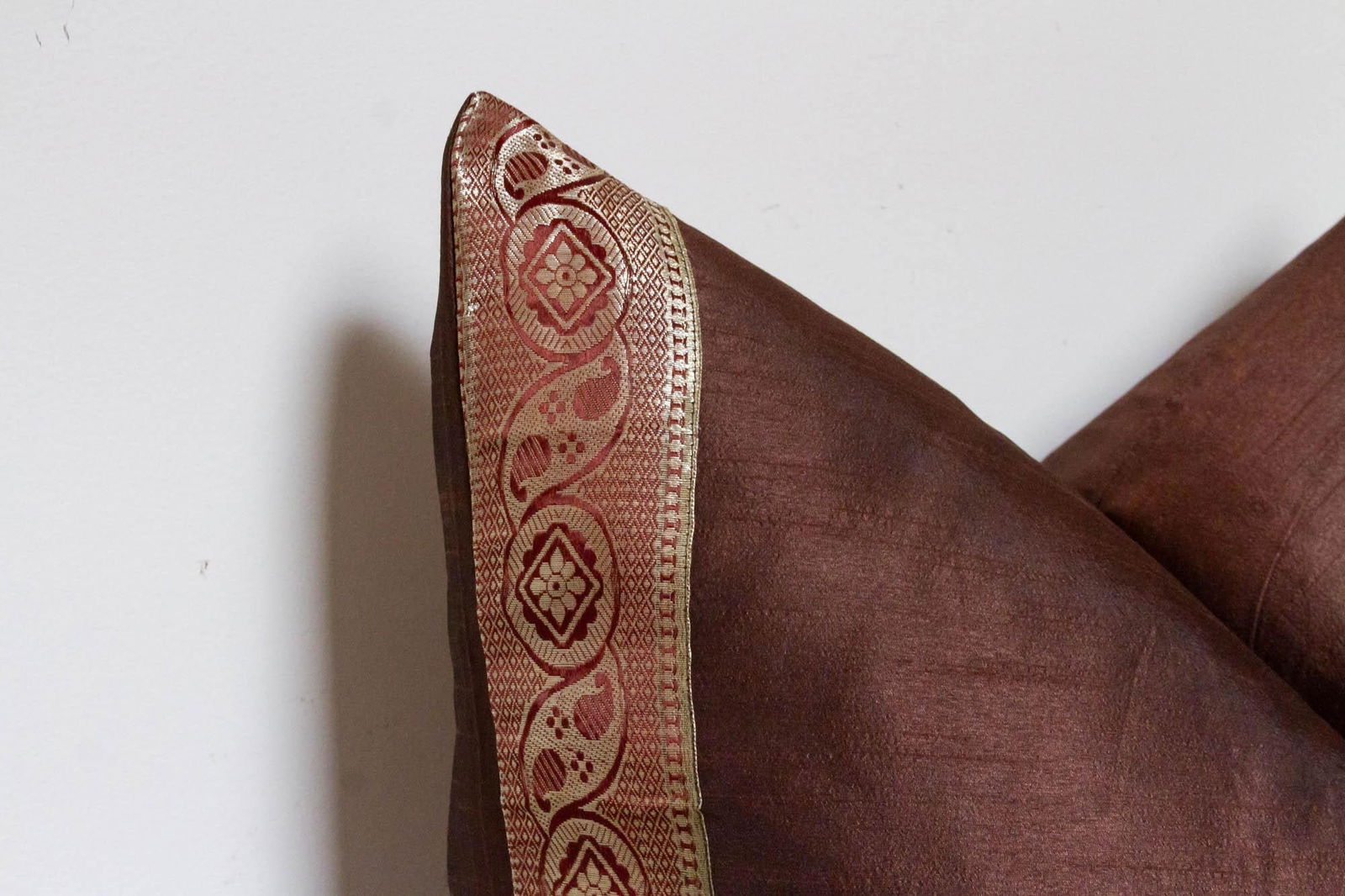 Syrah Festive Silk Euro Pillow Cover - 4